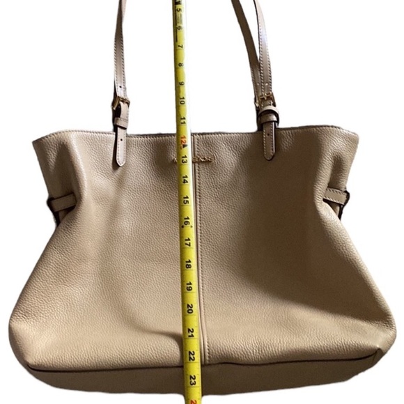 like new Michael Kors large Lenox tote bag in tan cream color “Bisque” - Picture 17 of 17